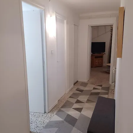 Maison Jardin&garage P2 10 Min Gare Nîmes