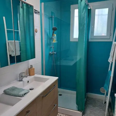 Maison Jardin & Garage P2 10 Min Gare 아파트 *