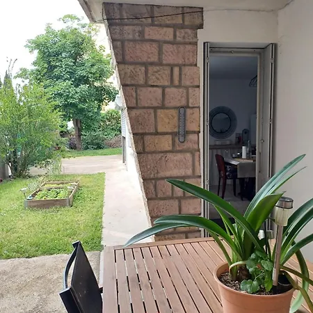 Maison Jardin&garage P2 10 Min Gare