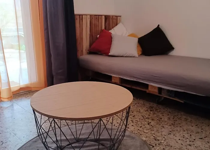 Apartamento Maison Jardin & Garage P2 10 Min Gare Nîmes