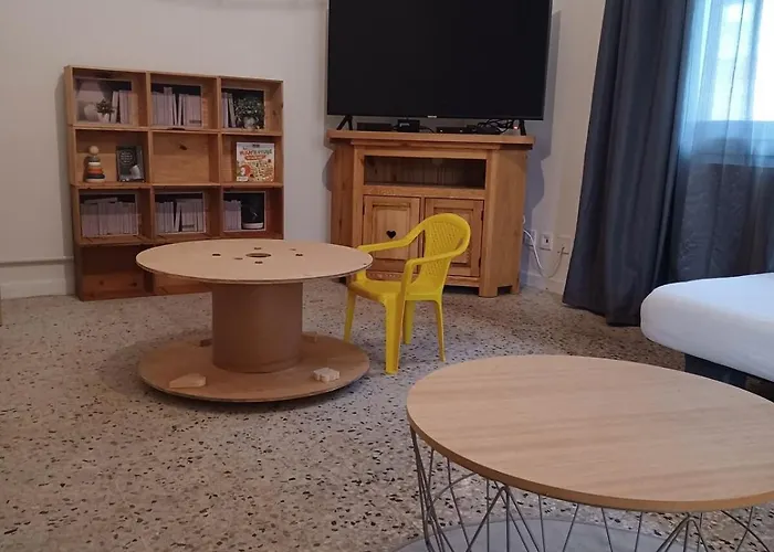 Maison Jardin & Garage P2 10 Min Gare Apartamento